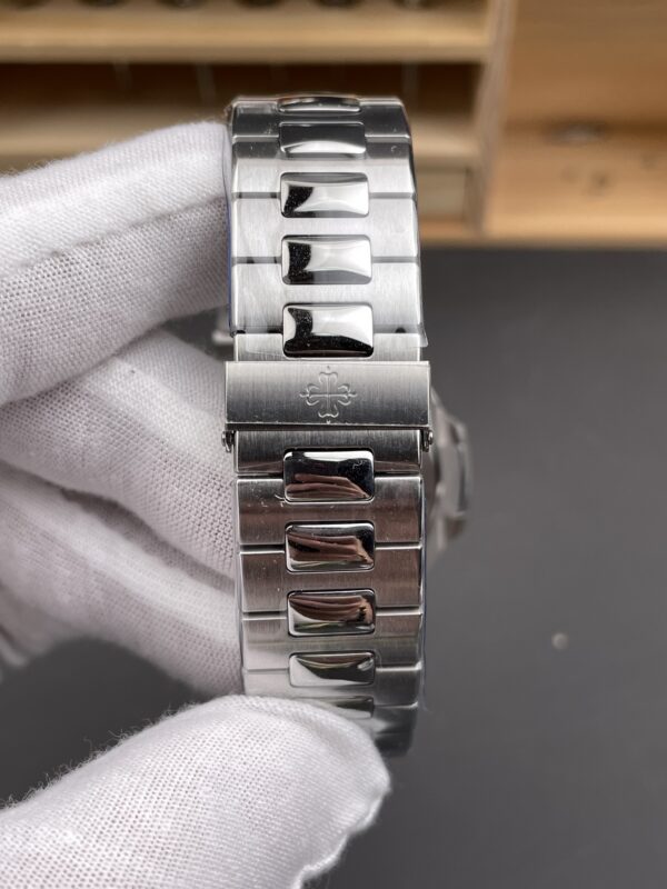 Patek Philippe Nautilus 5711 Green