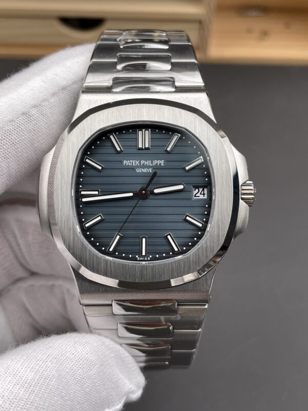Patek Philippe Nautilus 5711 Blue