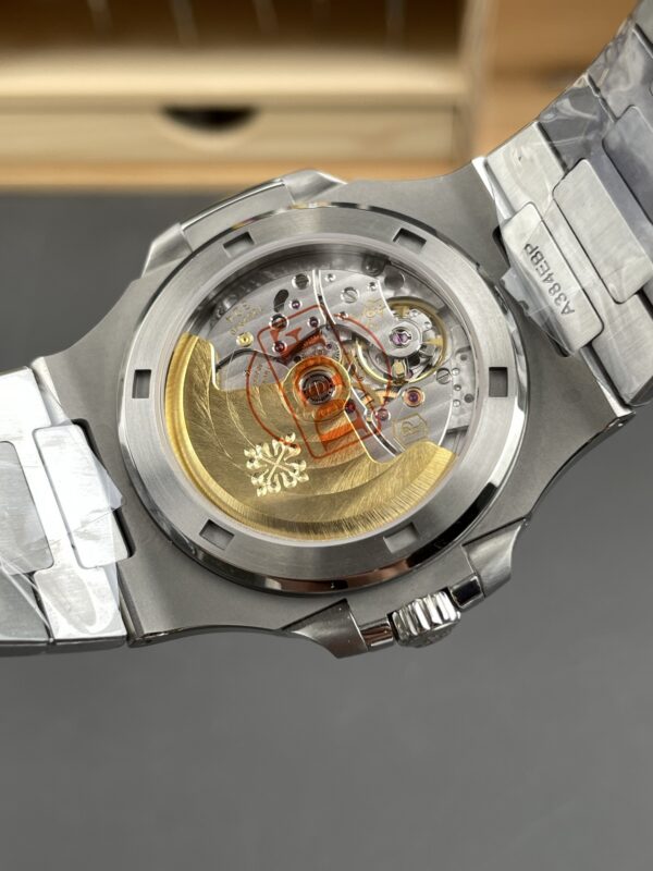 Patek Philippe Nautilus 5711 White
