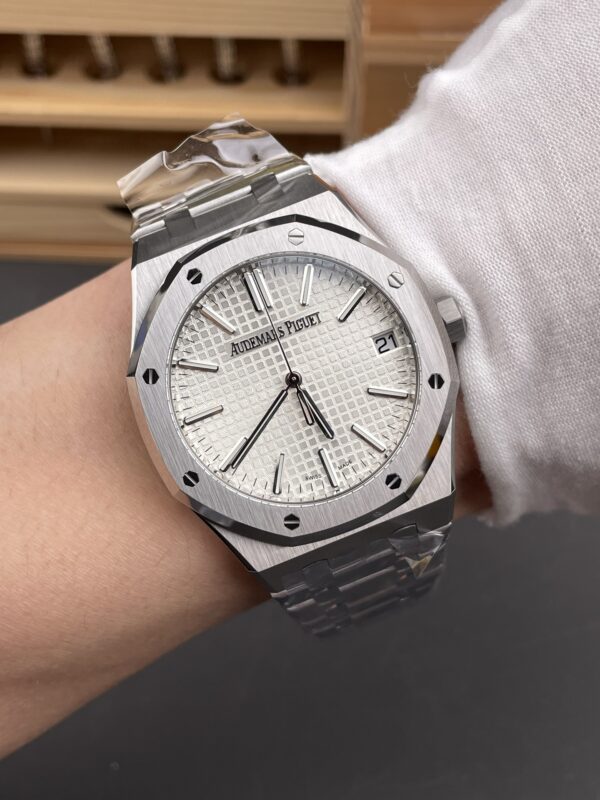 i1759132248020_1590_0_8-1.jpg Audemars Piguet Royal Oak 15510 White