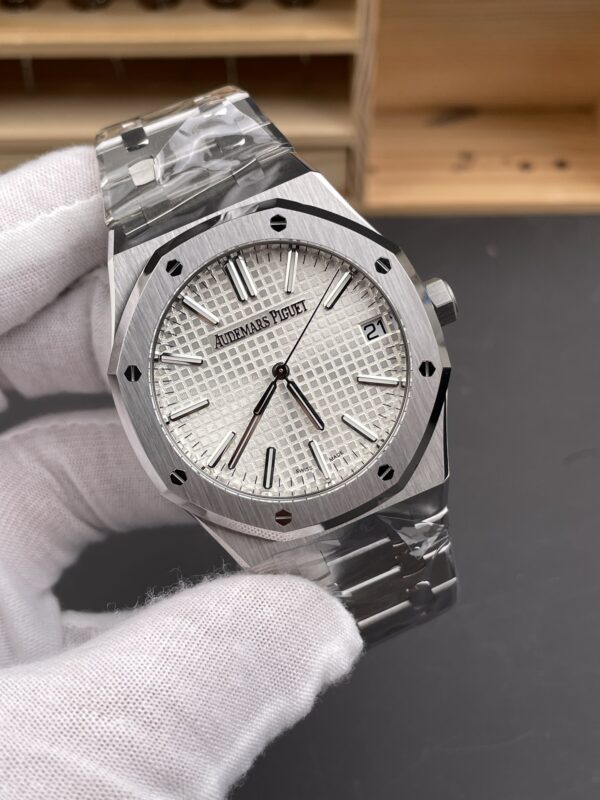i1759132249958_2225_0_1-1.jpg Audemars Piguet Royal Oak 15510 White