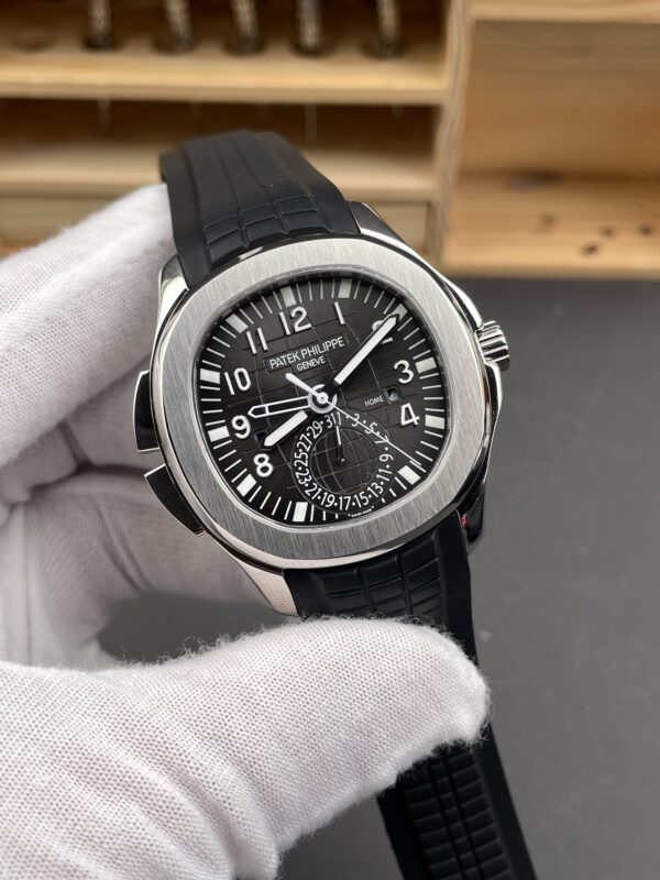 Patek Philippe Aquanaut 5164 Black