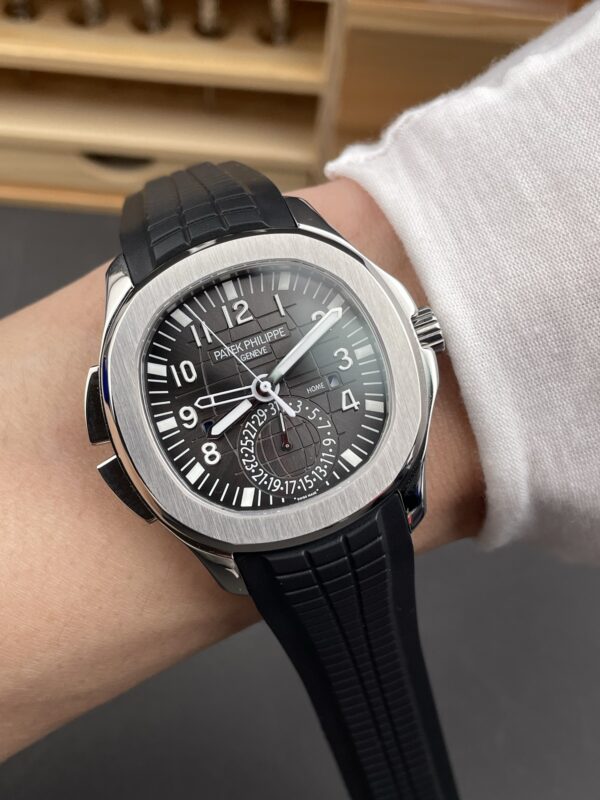 Patek Philippe Aquanaut 5164 Black