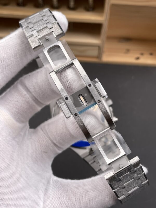 Audemars Piguet Royal Oak 26240 Blue