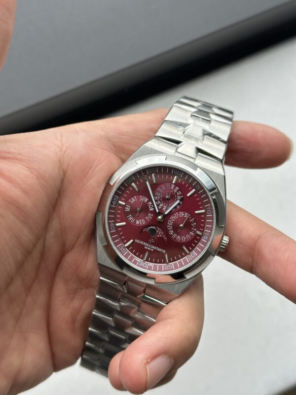 Vacheron Constantin Overseas 4300V Red