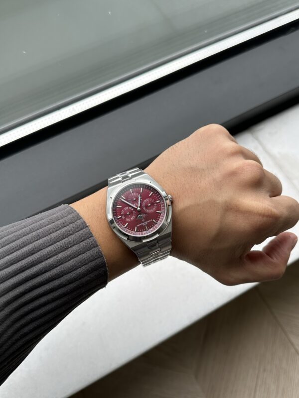 Vacheron Constantin Overseas 4300V Red