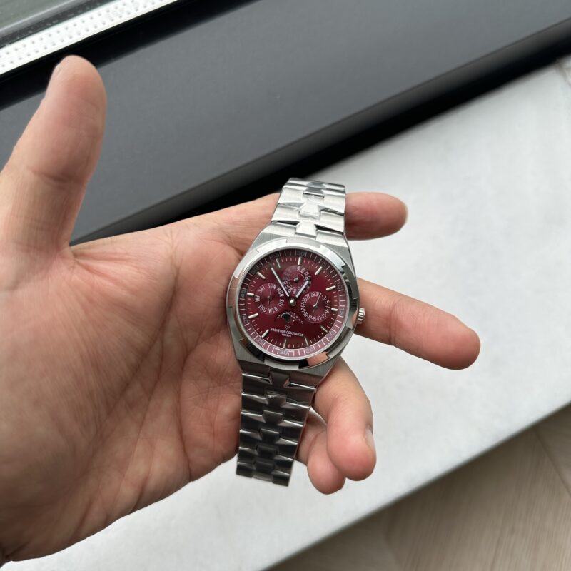 Vacheron Constantin Overseas 4300V Red