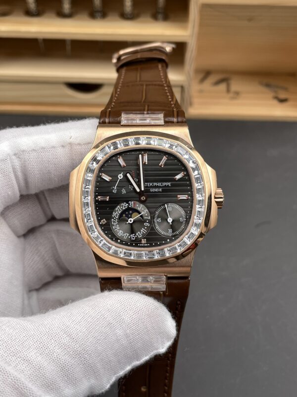 Patek Philippe Nautilus 5724 Black