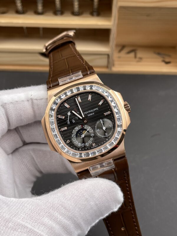 Patek Philippe Nautilus 5724 Black