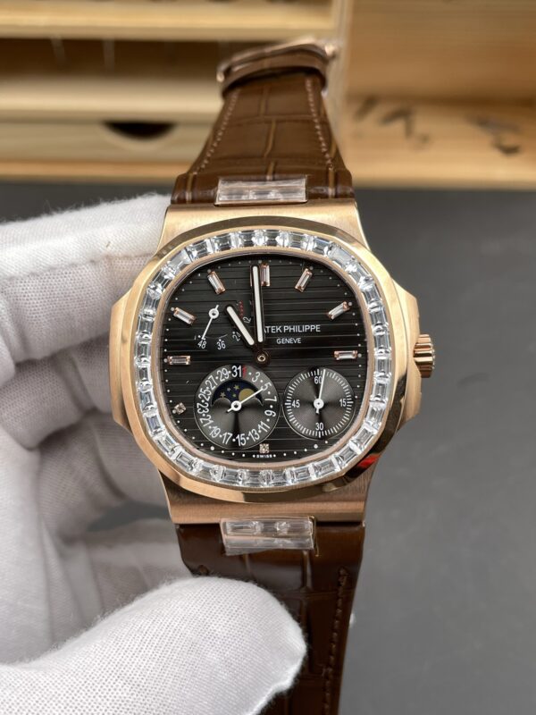 Patek Philippe Nautilus 5724 Black