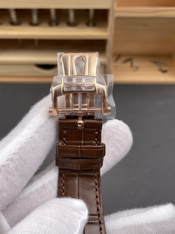 Patek Philippe Nautilus 5724 Black