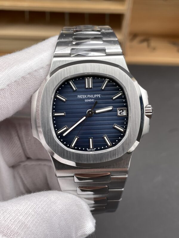 Patek Philippe Nautilus 5811 Blue