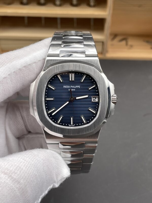 Patek Philippe Nautilus 5811 Blue