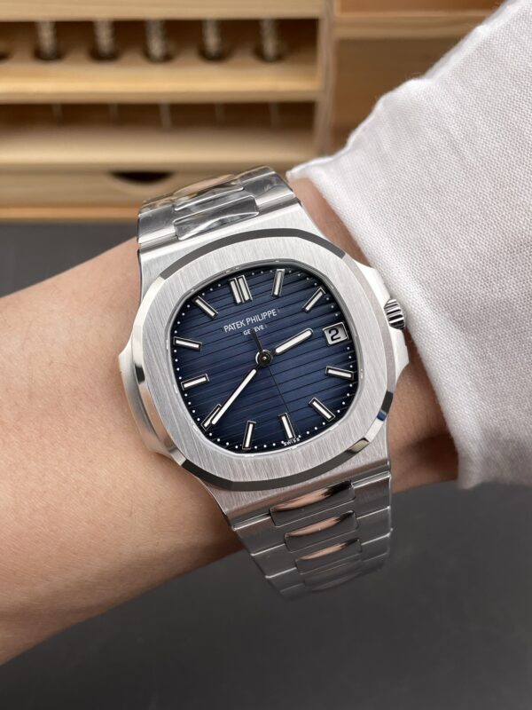 Patek Philippe Nautilus 5811 Blue
