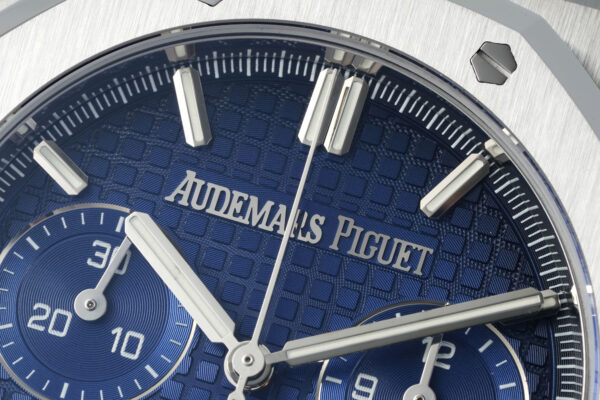 Audemars Piguet Royal Oak 26240 White