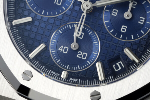 Audemars Piguet Royal Oak 26240 White