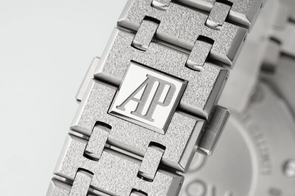 Audemars Piguet Watch 26331 Blue