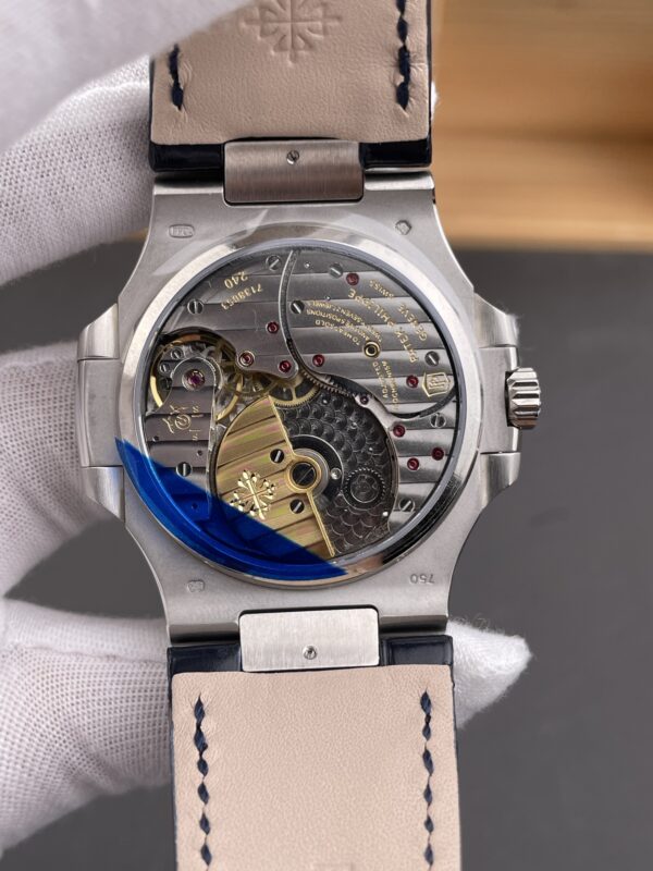 Patek Philippe Nautilus 5724 Blue
