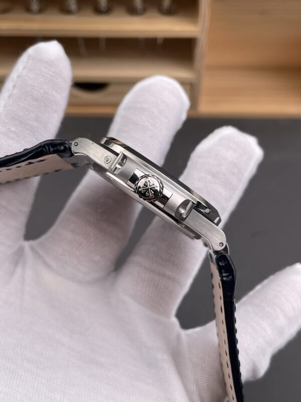 Patek Philippe Nautilus 5724 Blue