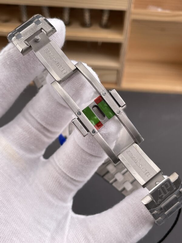 Audemars Piguet Royal Oak 15202 Smoked