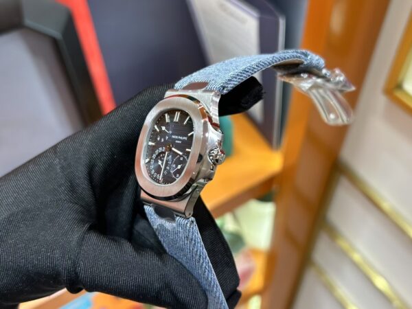 Patek Philippe Nautilus 5712