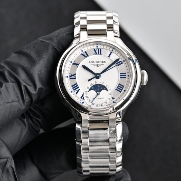 Jaeger-LeCoultre Watch Reference Pending White
