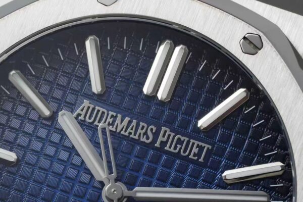 i1764402281726_8197_0_3-1.jpg Audemars Piguet Royal Oak 15510 Blue