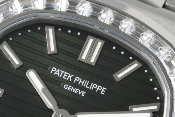 Patek Philippe Nautilus 5711 Gray