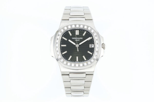 Patek Philippe Nautilus 5711 Gray