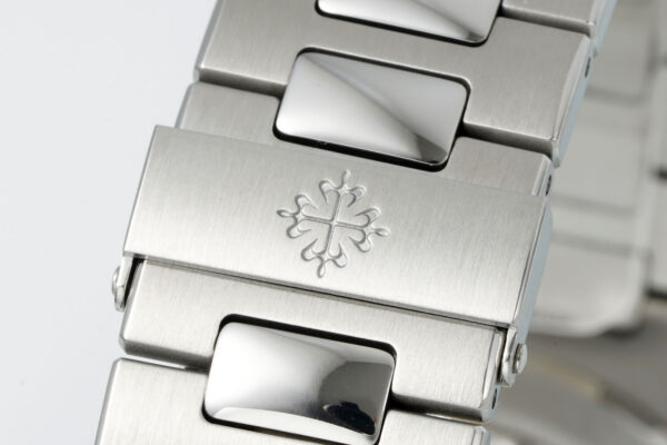 Patek Philippe Nautilus 5711 Gray