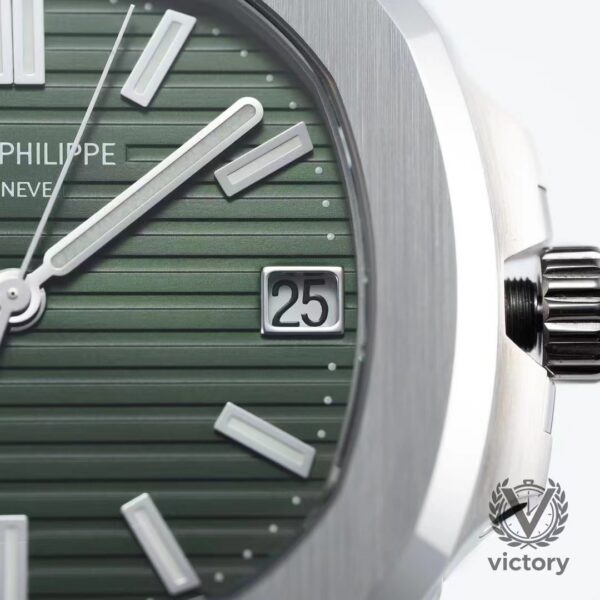 Patek Philippe Nautilus (NAUTILUS)