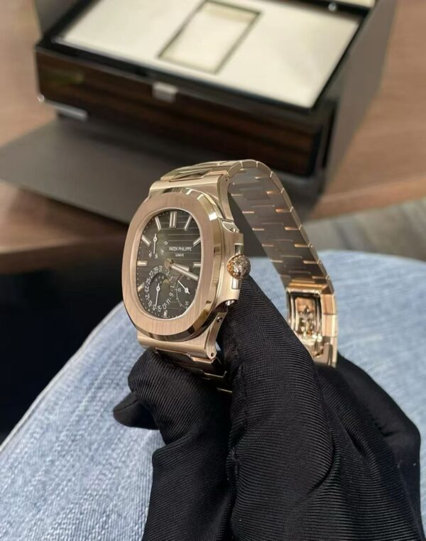 Patek Philippe Nautilus 5712 Rose Gold