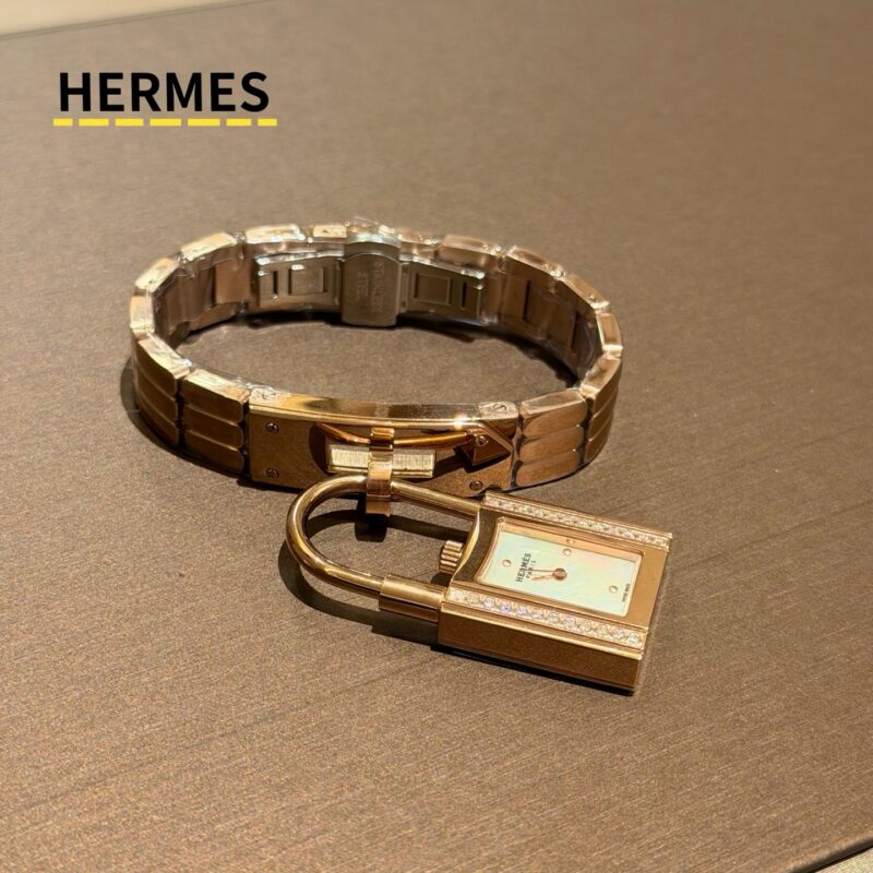 i1765518375183_3943_0_0-1.jpg Hermes Watch Reference Pending Red