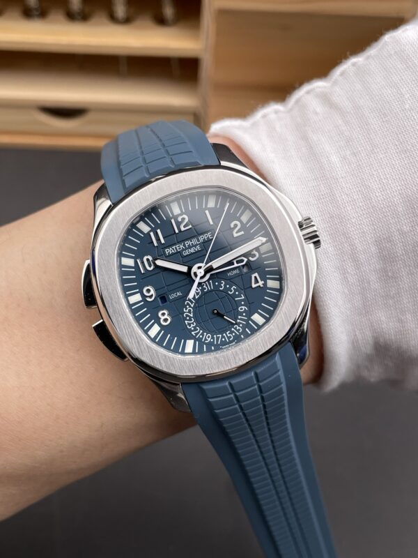 Patek Philippe Aquanaut 5164 Blue