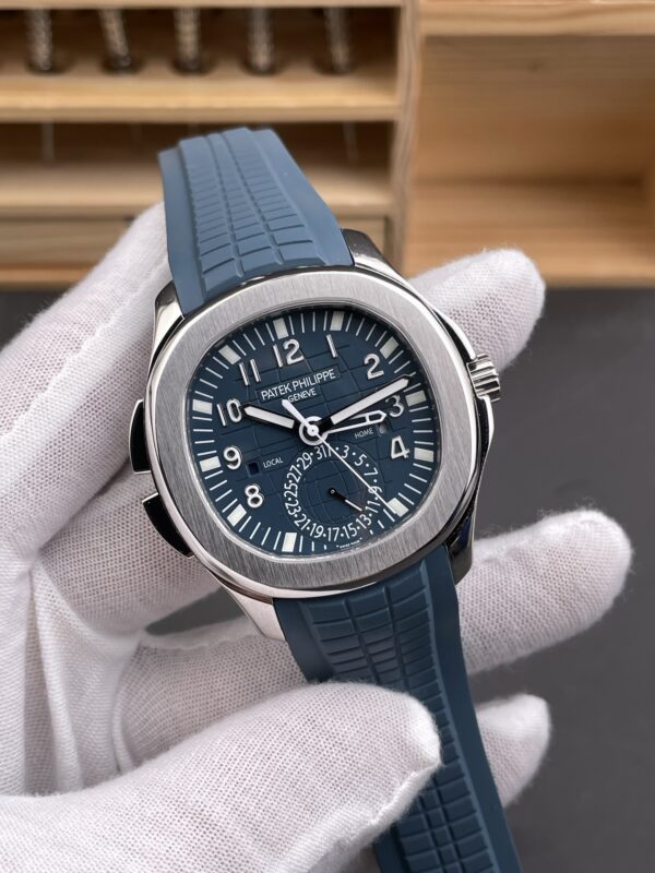 Patek Philippe Aquanaut 5164 Blue