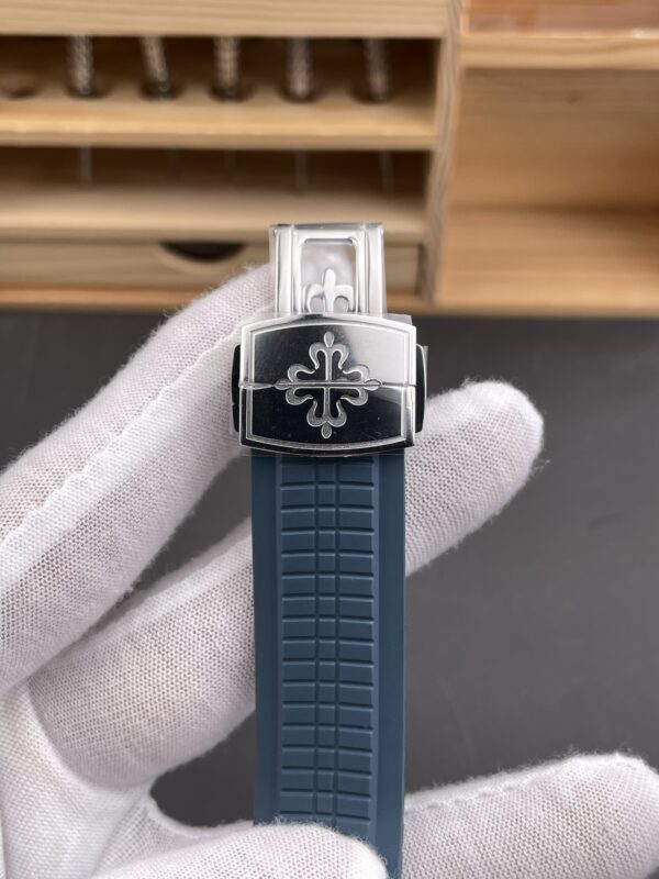 Patek Philippe Aquanaut 5164 Blue