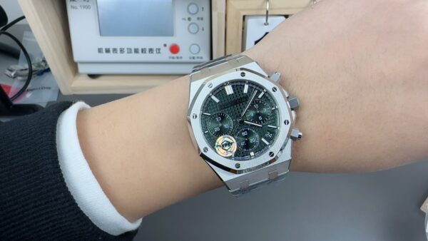 Audemars Piguet Watch 26420 White
