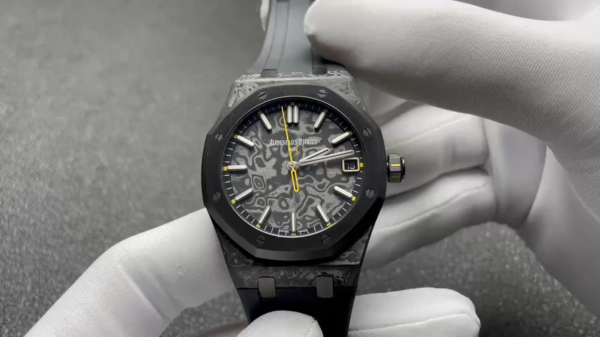 Audemars Piguet Royal Oak 15500 Black
