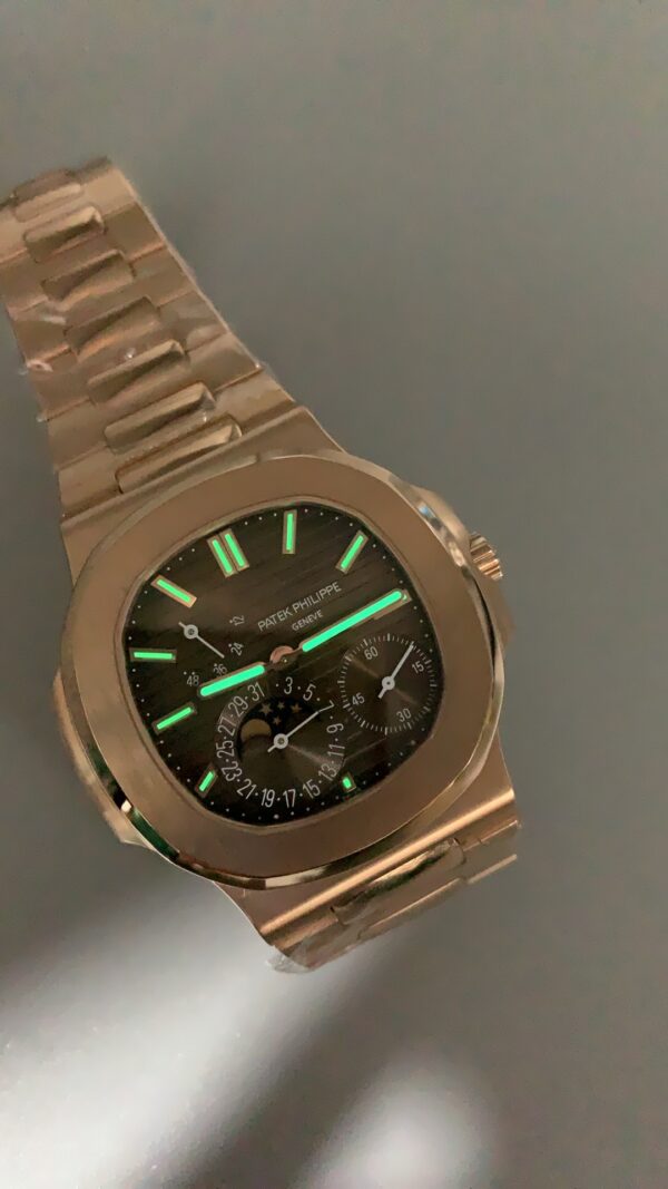 Patek Philippe Nautilus 5712 Rose Gold