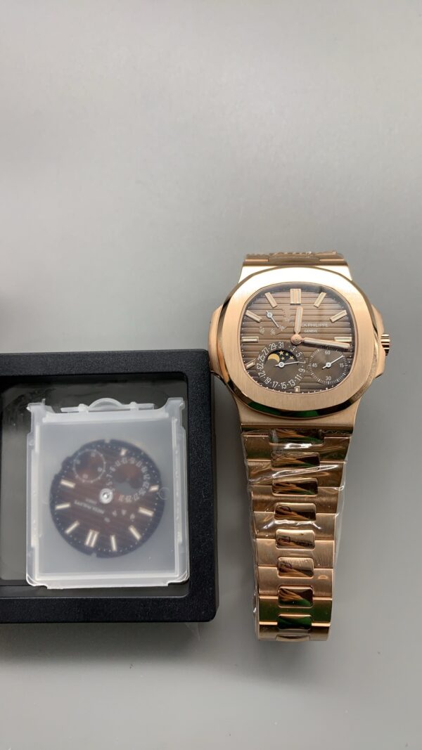 Patek Philippe Nautilus 5712 Rose Gold