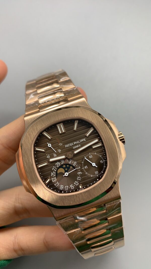 Patek Philippe Nautilus 5712 Rose Gold