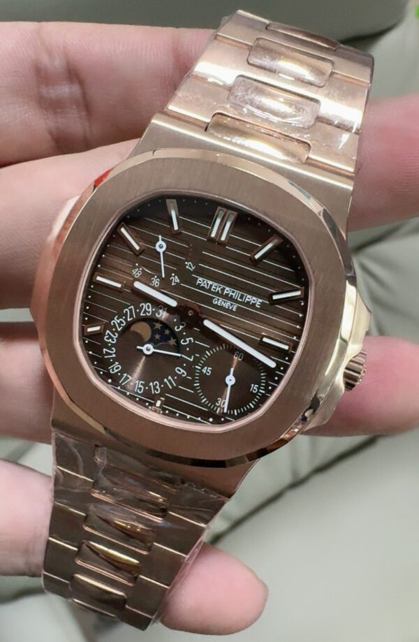 Patek Philippe Nautilus 5712 Rose Gold