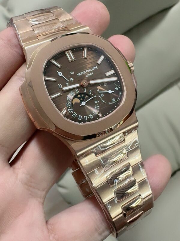 Patek Philippe Nautilus 5712 Rose Gold