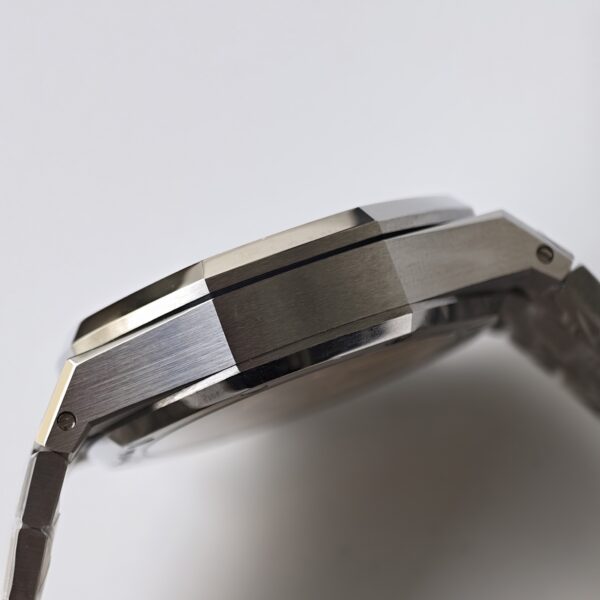 Audemars Piguet Royal Oak 26240 Smoked