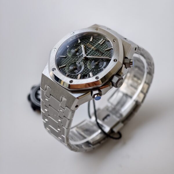 Audemars Piguet Royal Oak 26240 Smoked