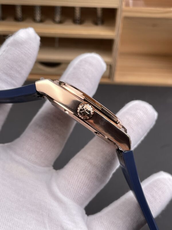 Vacheron Constantin Overseas 4500V Blue