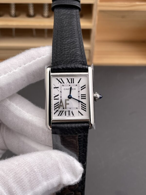 i1766515165815_3712_0_0-3.jpg Cartier Tank (TANK)