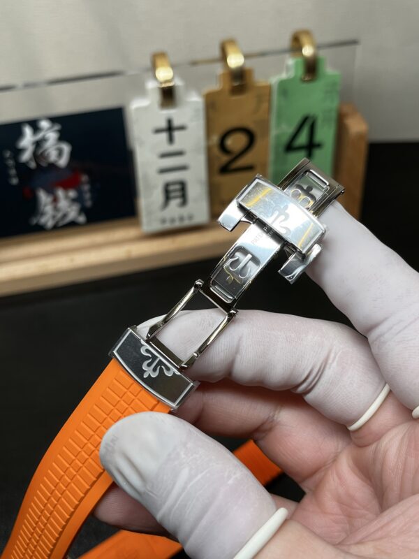 Patek Philippe Aquanaut Gray