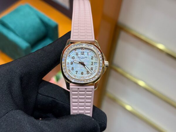 Patek Philippe Aquanaut 5072R