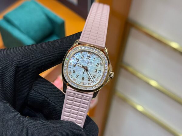 Patek Philippe Aquanaut 5072R